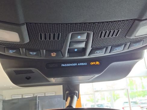Used 2023 Ford Expedition Limited AWD/4WD image 28