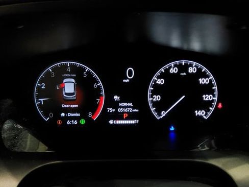 Certified 2025 Honda HR-V Sport image 29