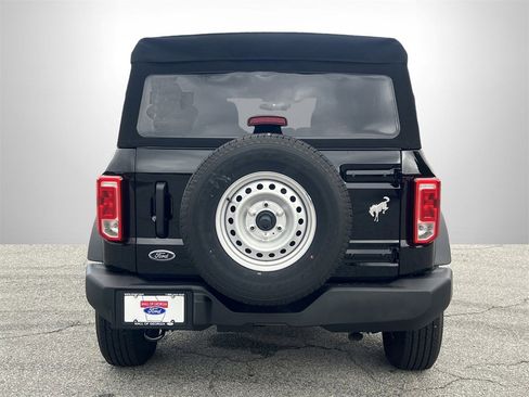 New 2025 Ford Bronco 4-Door image 22