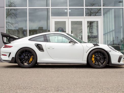 Used 2019 Porsche 911 GT3 RS RWD image 4
