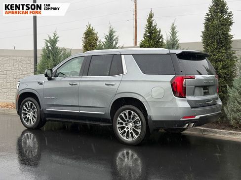 Used 2025 GMC Yukon Denali w/ Advanced Technology Package AWD/4WD image 5