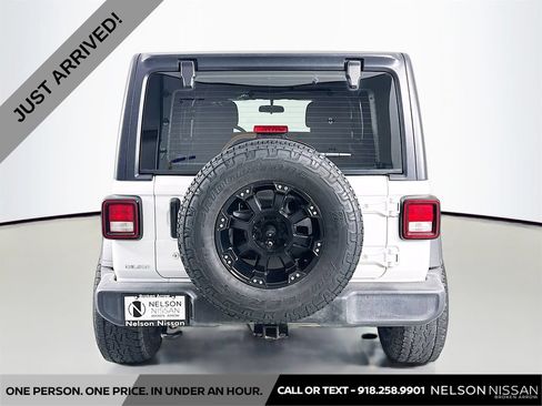 Used 2019 Jeep Wrangler Unlimited Sport AWD/4WD image 6