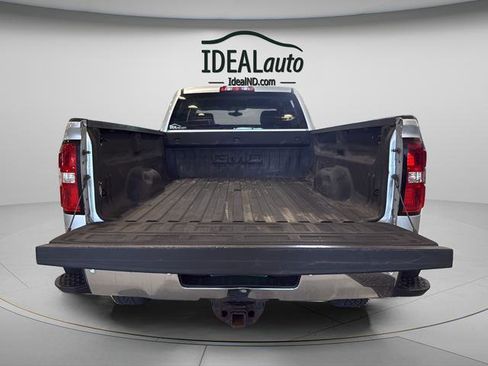 Used 2018 GMC Sierra 3500 SLT w/ Duramax Plus Package AWD/4WD image 18