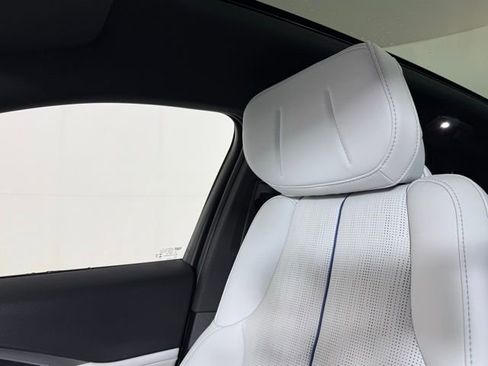 New 2026 Cadillac Lyriq Sport image 21