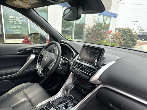 Used 2025 Mitsubishi Eclipse Cross AWD image 11