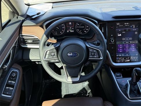 Certified 2022 Subaru Outback Touring w/ Popular Package #2 image 12