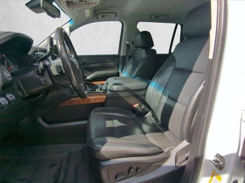 Used 2018 Chevrolet Tahoe Premier AWD/4WD image 22