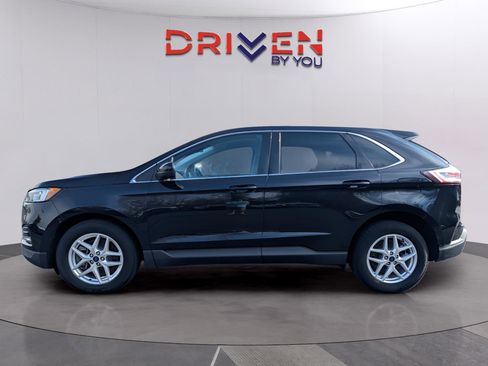 Used 2022 Ford Edge SEL AWD/4WD image 2