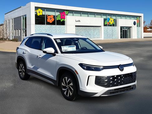 New 2026 Volkswagen Tiguan S image 1