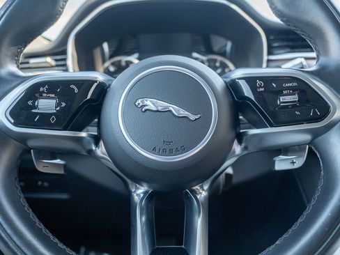 Used 2022 Jaguar F-PACE S AWD/4WD image 15