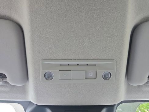 Used 2026 Nissan Kicks SV FWD image 7