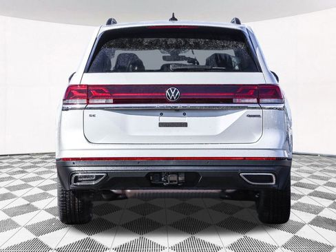 New 2026 Volkswagen Atlas SE image 16
