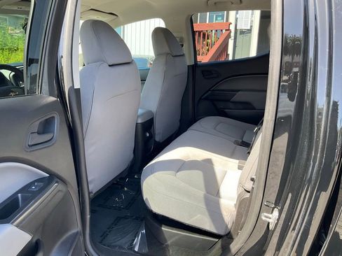 Used 2018 Chevrolet Colorado W/T w/ WT Convenience Package AWD/4WD image 7