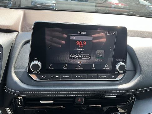 Certified 2021 Nissan Rogue SV FWD image 16