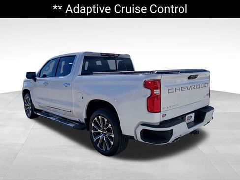 Certified 2025 Chevrolet Silverado 1500 High Country w/ High Country Premium Package AWD/4WD image 3