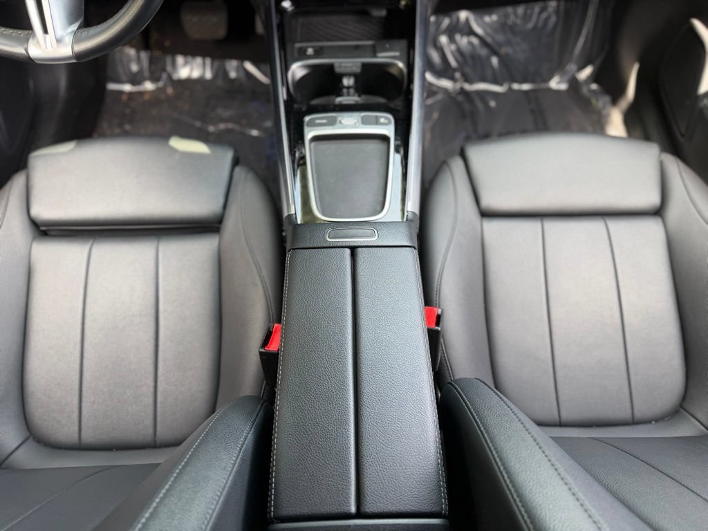Used 2025 Mercedes-Benz GLA 250 4MATIC image 48