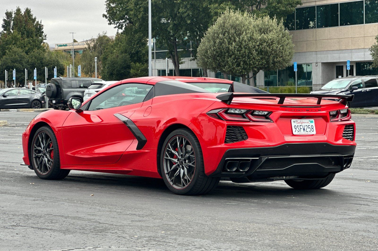 Used 2025 Chevrolet Corvette Stingray Convertible w/ Z51 Performance Package RWD image 6