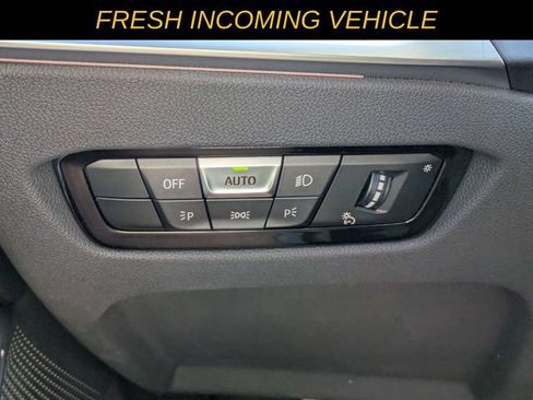 Used 2024 BMW 330i Sedan w/ Convenience Package RWD image 22