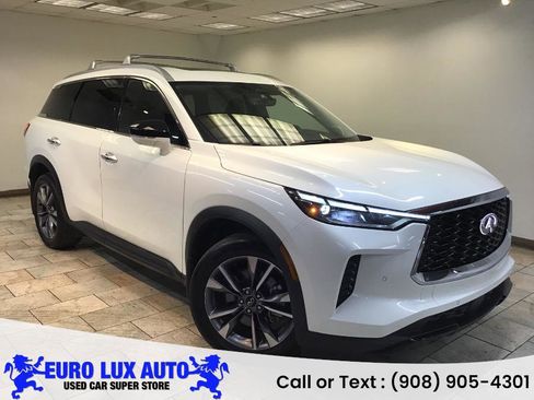 Used 2023 INFINITI QX60 Luxe w/ Performance Audio Package image 1