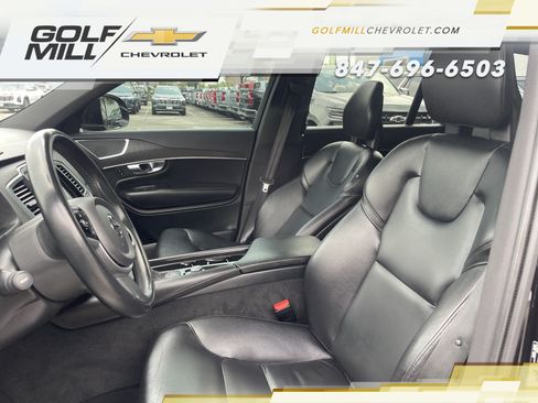 Used 2020 Volvo XC90 T5 Momentum AWD/4WD image 16