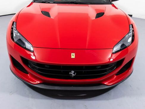 Certified 2019 Ferrari Portofino RWD image 13
