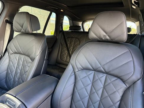 New 2026 BMW X5 M60i w/ Climate Comfort Package image 21