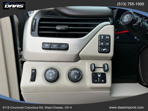 Used 2018 GMC Yukon Denali w/ Denali Ultimate Package AWD/4WD image 42
