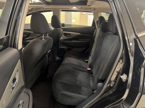 Used 2017 Nissan Murano SV w/ Premium Plus Package image 21