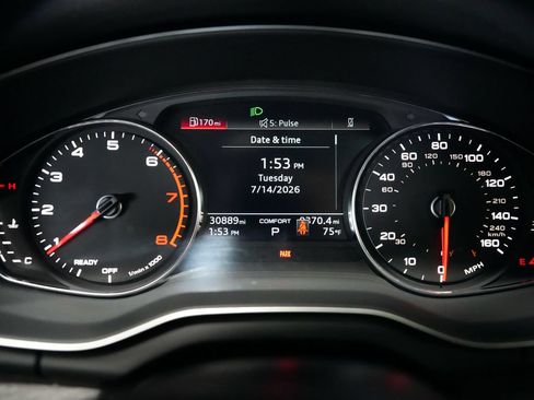 Used 2024 Audi Q5 2.0T Premium AWD/4WD image 17