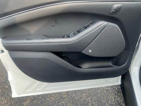 New 2025 Ford Mustang Mach-E Premium image 19