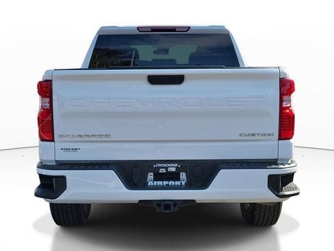 Used 2025 Chevrolet Silverado 1500 Custom image 6