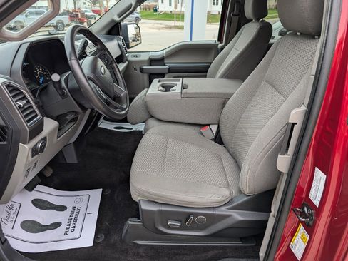 Used 2017 Ford F150 XLT w/ Equipment Group 302A Luxury image 11