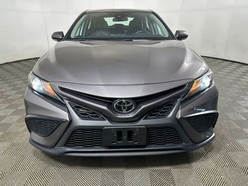 Used 2024 Toyota Camry SE FWD image 8