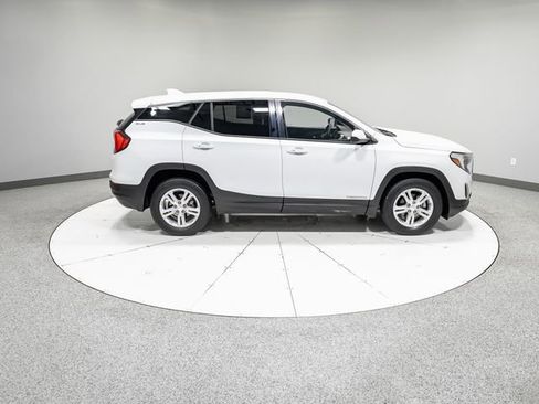 Used 2018 GMC Terrain SLE FWD image 28