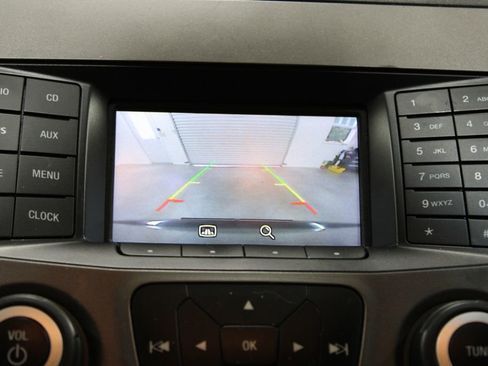 Used 2017 Ford Taurus SEL AWD/4WD image 32