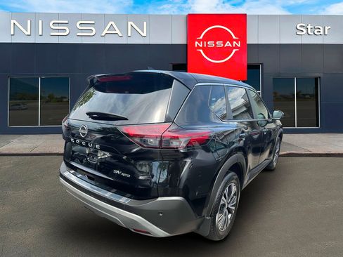 Certified 2022 Nissan Rogue SV AWD/4WD image 3