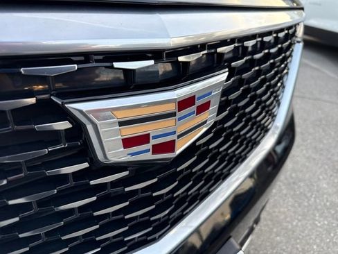 Used 2022 Cadillac XT6 Premium Luxury image 35