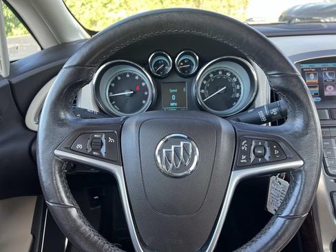 Used 2013 Buick Verano FWD image 18
