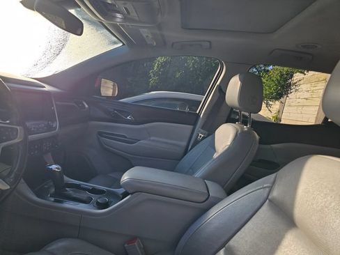 Used 2019 GMC Acadia SLT FWD image 5