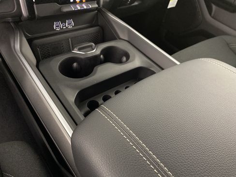 New 2026 RAM 1500 Big Horn AWD/4WD image 32