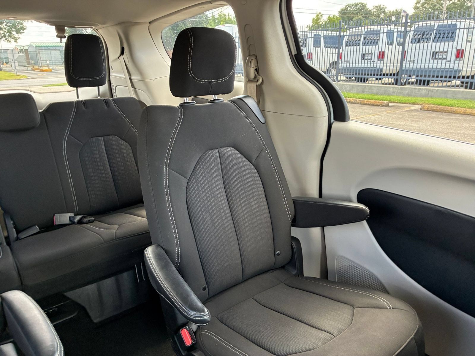 Used 2024 Chrysler Voyager LX FWD image 38