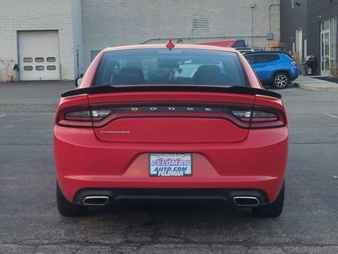 Used 2023 Dodge Charger SXT RWD image 4