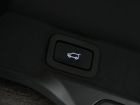 Used 2019 Land Rover Range Rover Sport HSE image 32