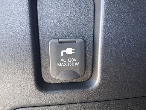 New 2026 Nissan Armada SL w/ Captain's Chari Seat Package image 8