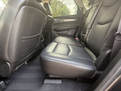 Used 2018 Cadillac XT5 Luxury w/ Driver Awareness Package AWD/4WD image 40