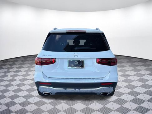 Used 2026 Mercedes-Benz GLB 250 image 10