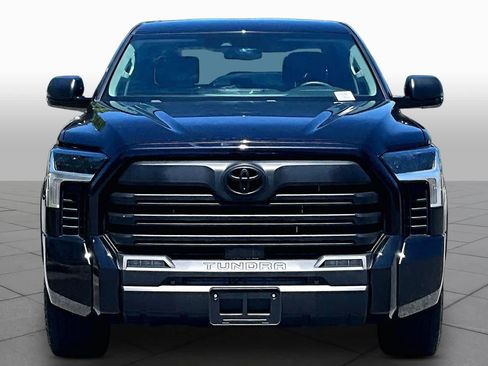 Used 2023 Toyota Tundra SR5 w/ SR5 Convenience Package AWD/4WD image 4