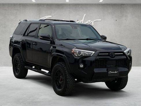 Used 2021 Toyota 4Runner SR5 Premium w/ Moonroof Package RWD image 2