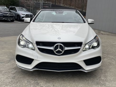 Used 2017 Mercedes-Benz E 400 Cabriolet image 4