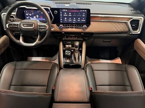 Certified 2025 GMC Canyon Denali AWD/4WD image 15